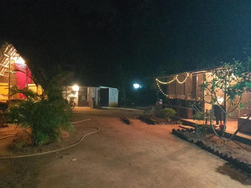 BonGypsy Eco-Hut Stay