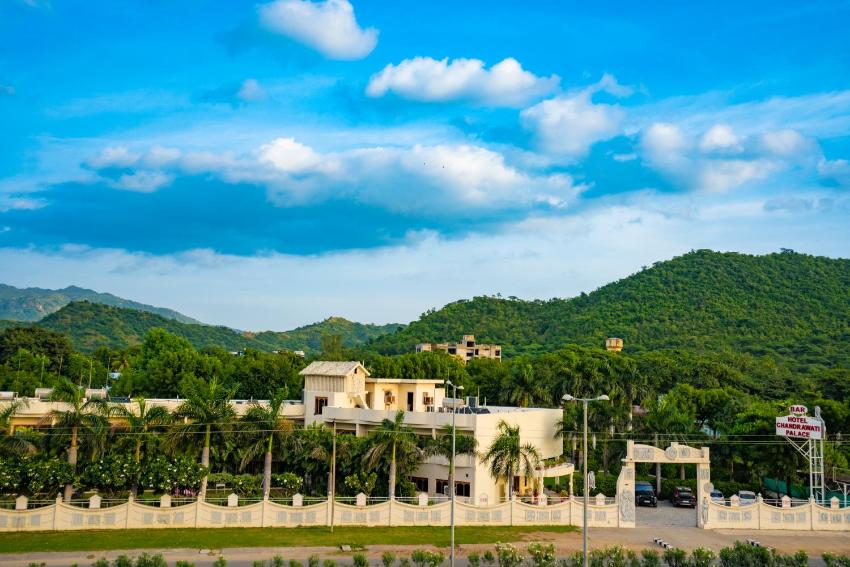 Hotel Chandrawati Palace