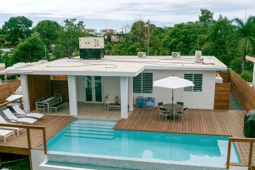 Paradise House W. Pool Nearby the Beach