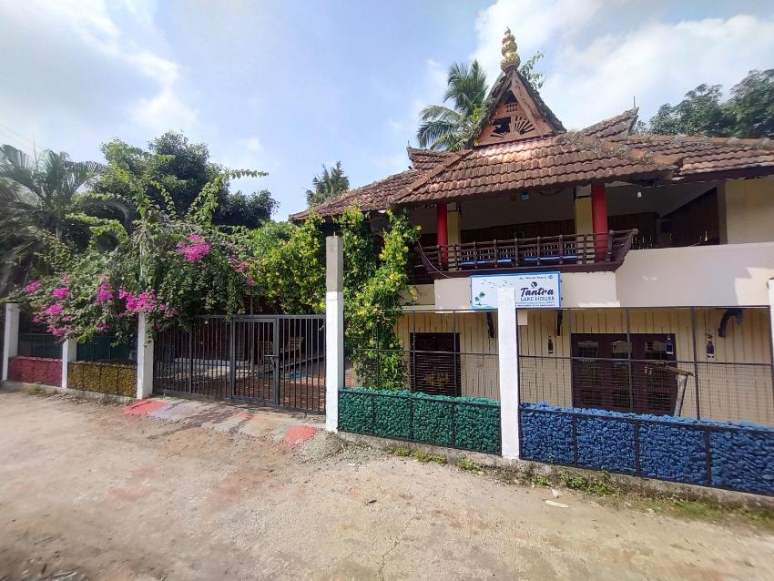 Tantra Lake House