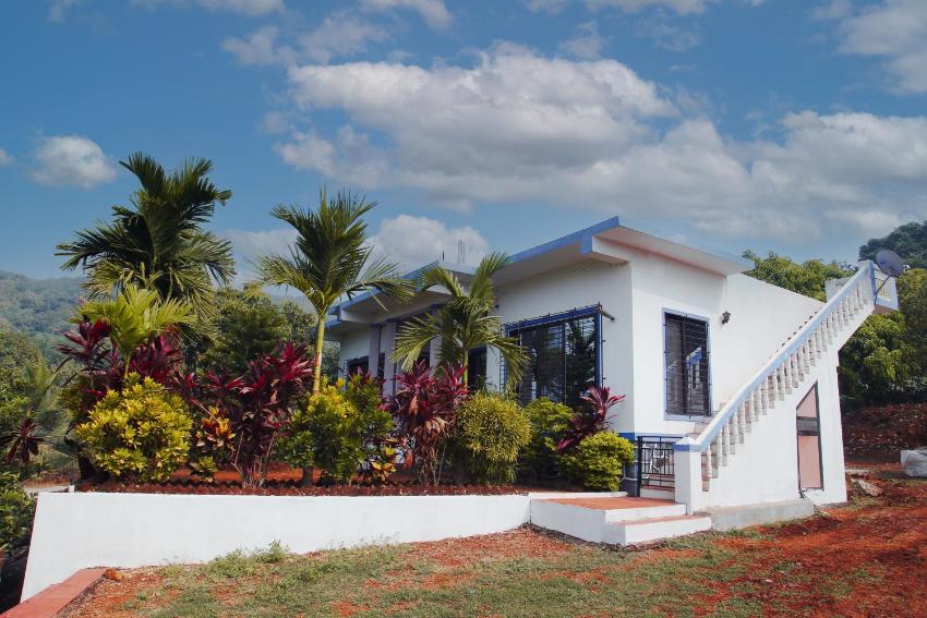 TARA VILLA HILL RESORT , KASHID BEACH, With Swimming Pool