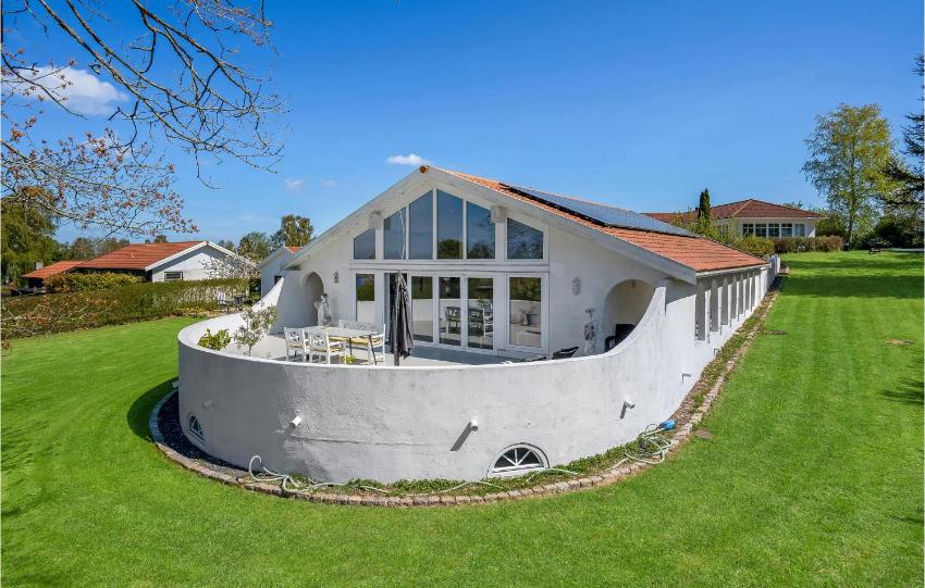 Nice home in Holbk with WiFi and 3 Bedrooms