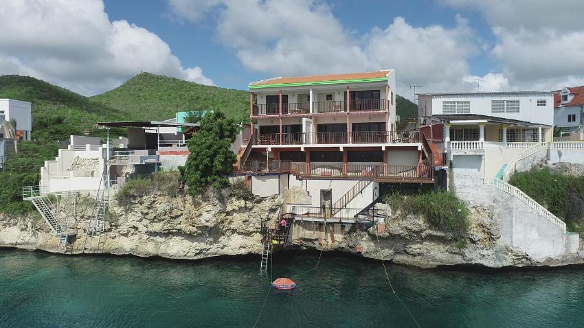 Lagun Ocean View Villa with Own Private Beach