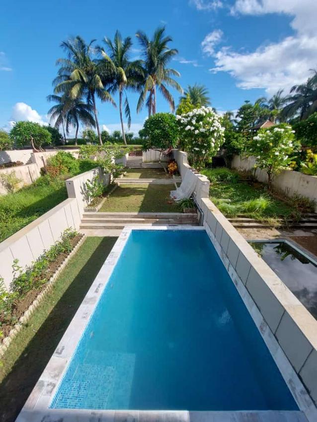 Raichak villa pvt swimming pool