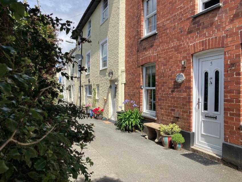 Backlet Cottage - Mevagissey Cottage Sleeps 4