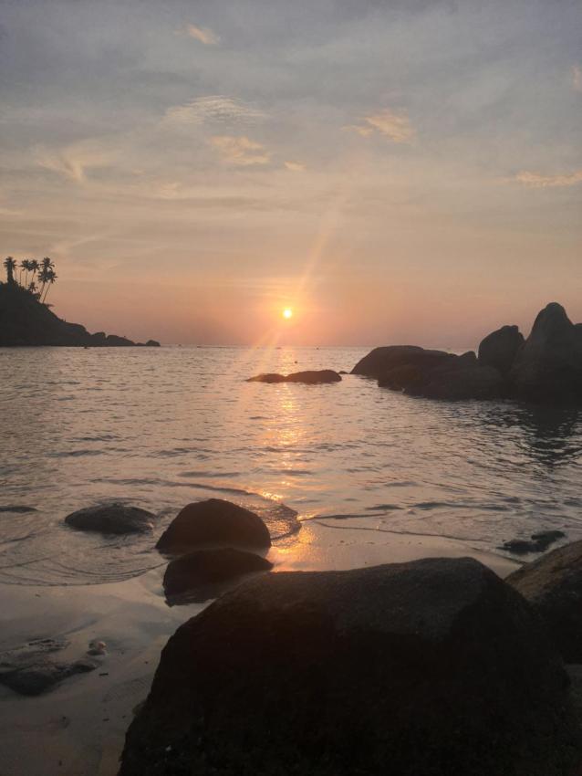 Santorini beach cottages