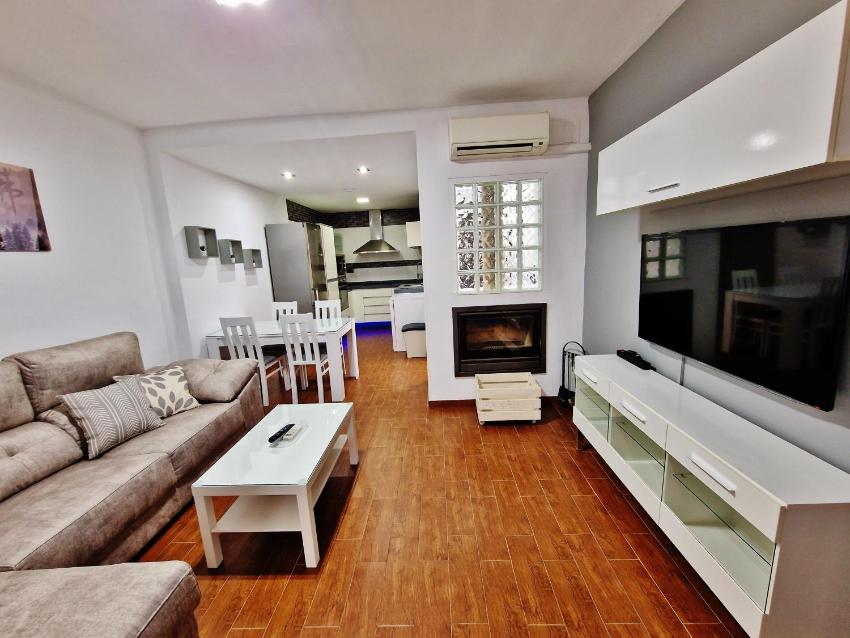 VELEZ NAZARI CARLOTA Y ALEXIS