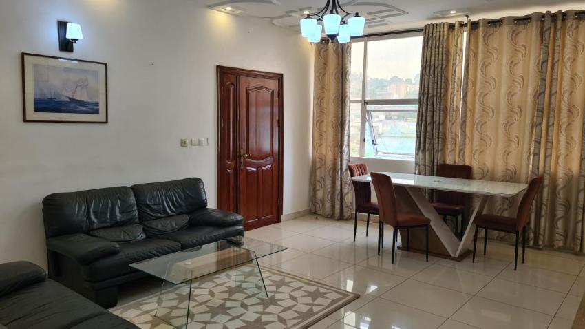 Appartement meublé hyper confortable quartier Bastos