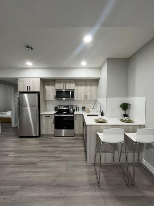 Two Bedroom Suite In West Ed