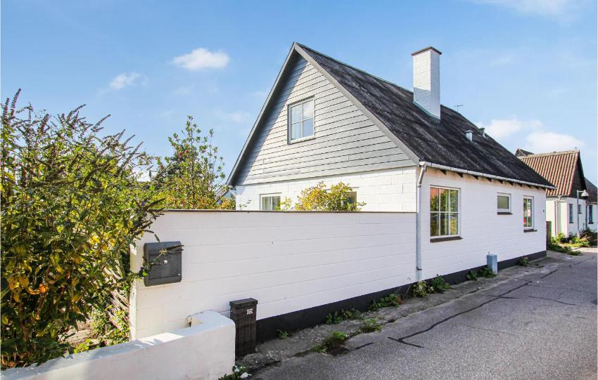 Nice home in Sams with 3 Bedrooms and WiFi