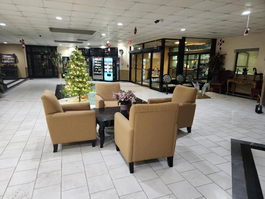 HOMESTAY INN AND SUITS