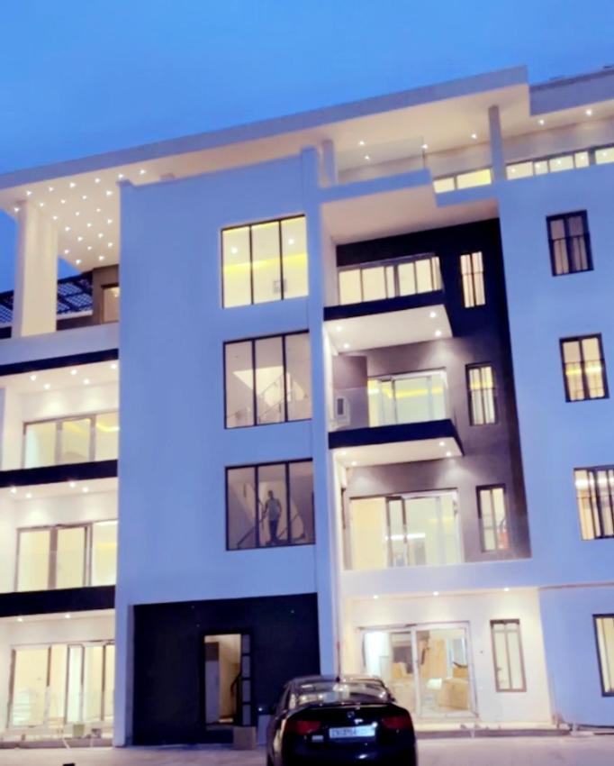 Premier Plush 4 Bedroom Penthouse