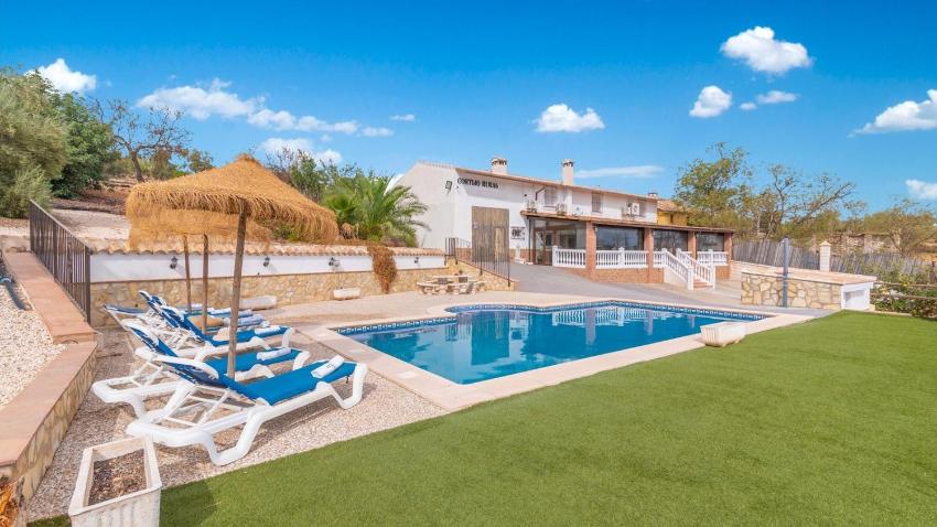 Loma de los Bandoleros Cuevas de San Marcos by Ruralidays