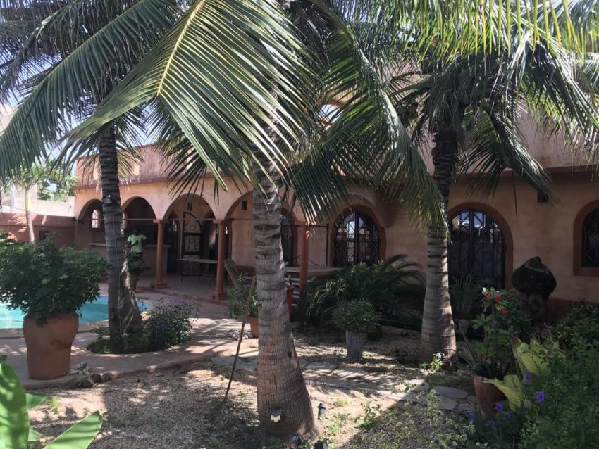 LM405-La Somone-Étonante Villa