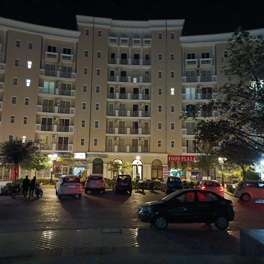 Radhe Radhe Luxury Avas