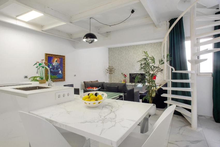 Blue sky-loft ático