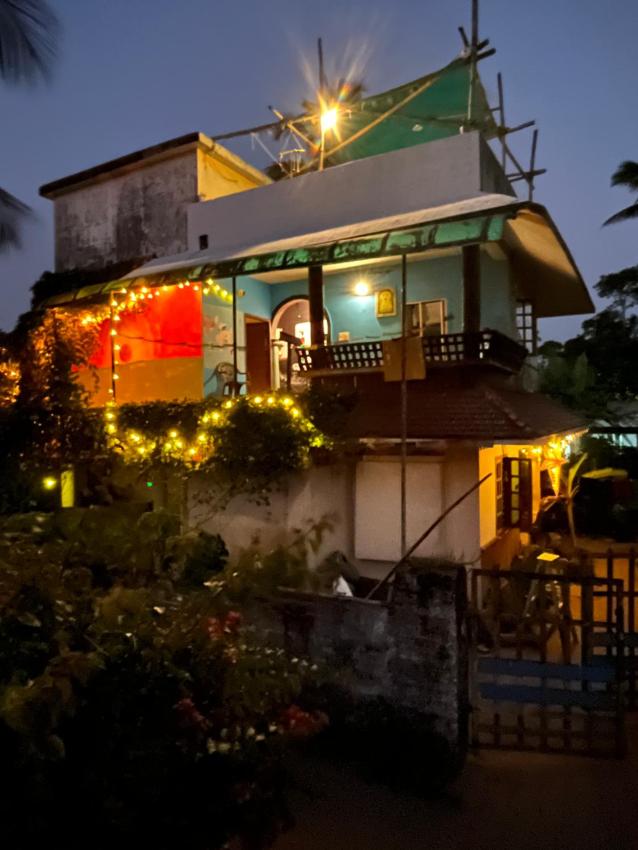 Beachaholic homestay