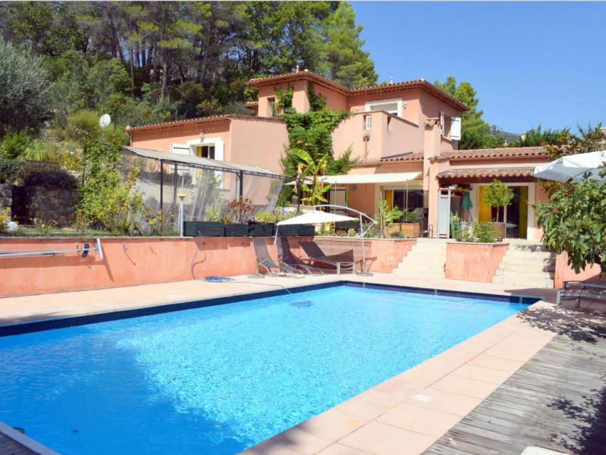 Holiday home Seillans II