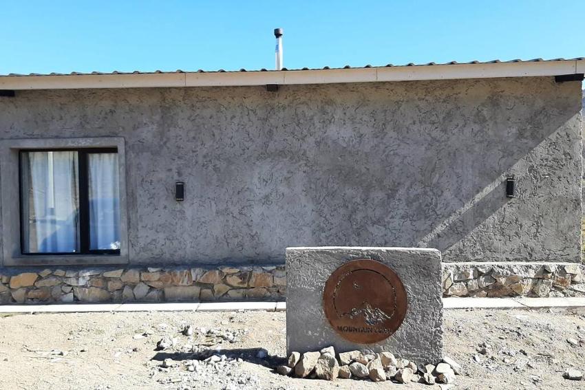 Mountain Luna -Cabaña en Pirihue Villa de Montaña-Los Molles Las Leñas-Mendoza Argentina