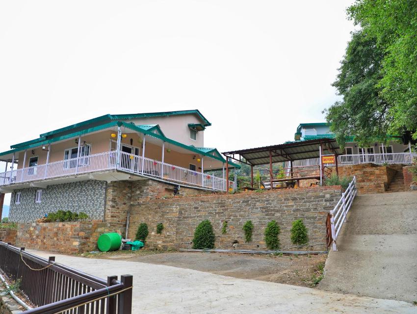 Rosa Parvada Mukteshwar