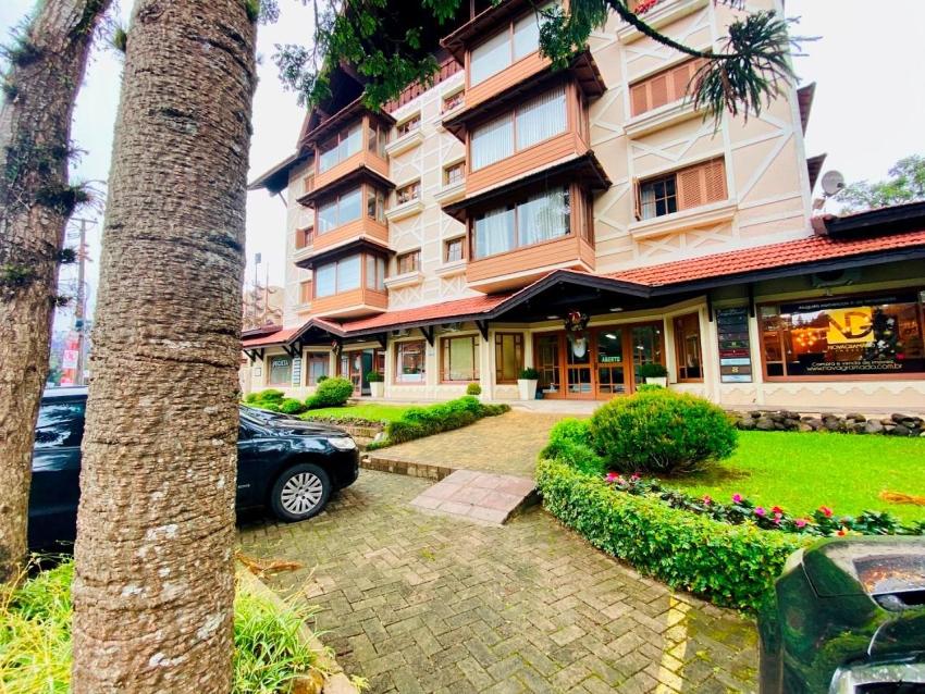 Cobertura ao Lado da Rua Torta - 07 Pessoas