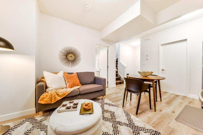 Cozy Nordic Utopia, Near WEM & DT, King Bed, WiFi