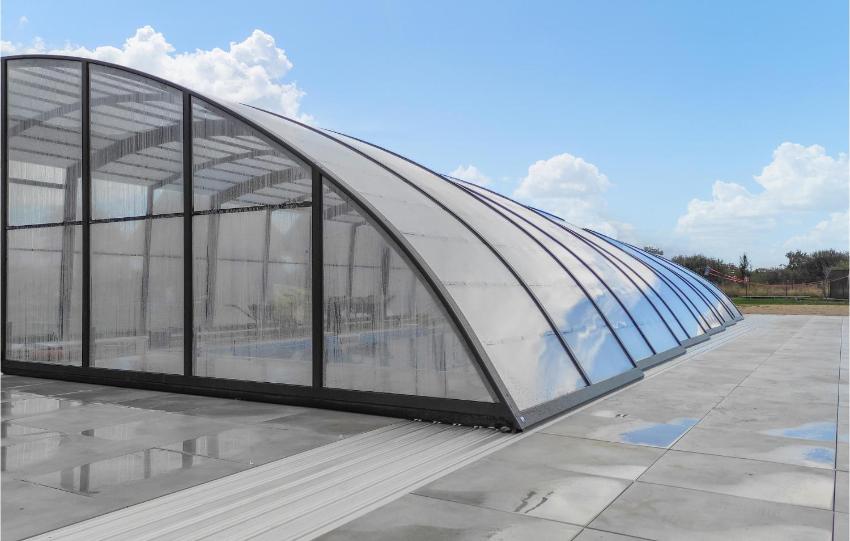 Beautiful home in Jezierzany with Outdoor swimming pool, Sauna and 2 Bedrooms