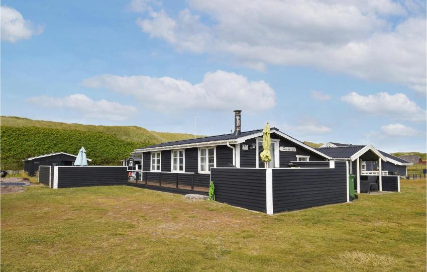 Awesome home in Ulfborg w/ 2 Bedrooms