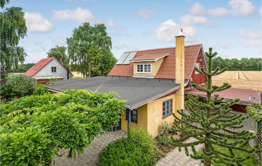Amazing home in Harpelunde with 2 Bedrooms and WiFi