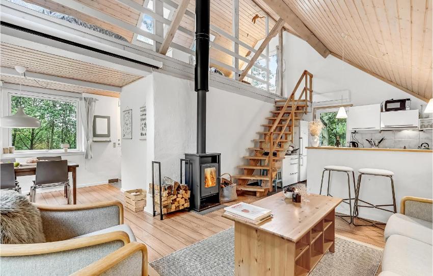 Awesome home in Kolind with 2 Bedrooms and WiFi