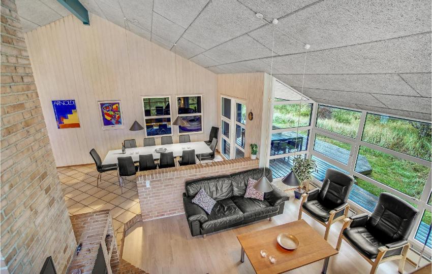 Stunning home in Hirtshals with 6 Bedrooms, WiFi and Indoor swimming pool