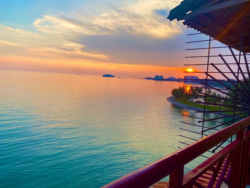 D' Sea View Apartment