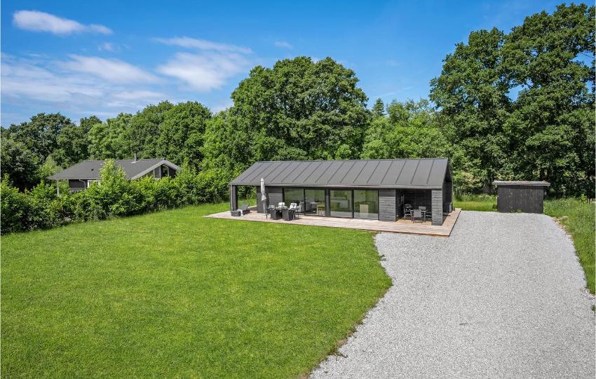 Stunning home in Glesborg with WiFi and 3 Bedrooms