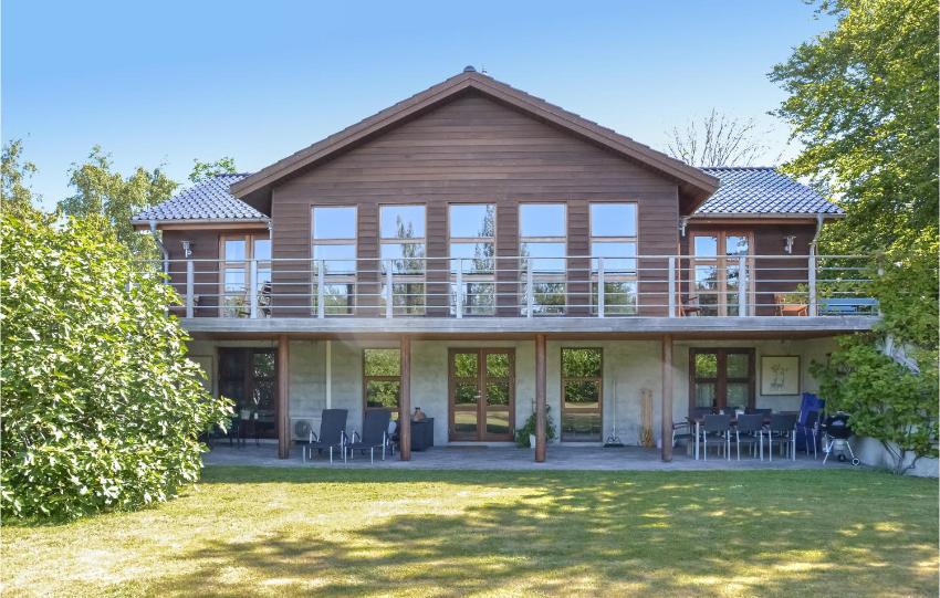 Beautiful home in Jægerspris w/ WiFi and 4 Bedrooms