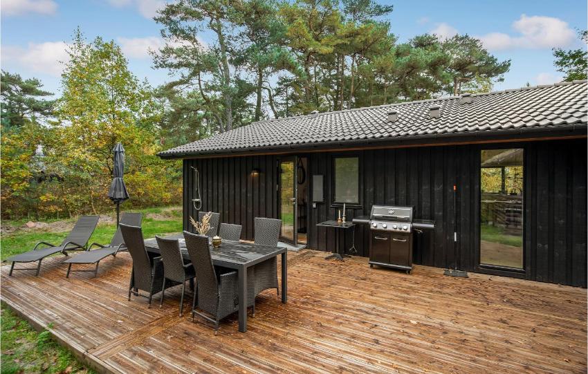 Amazing home in Nex with WiFi and 4 Bedrooms