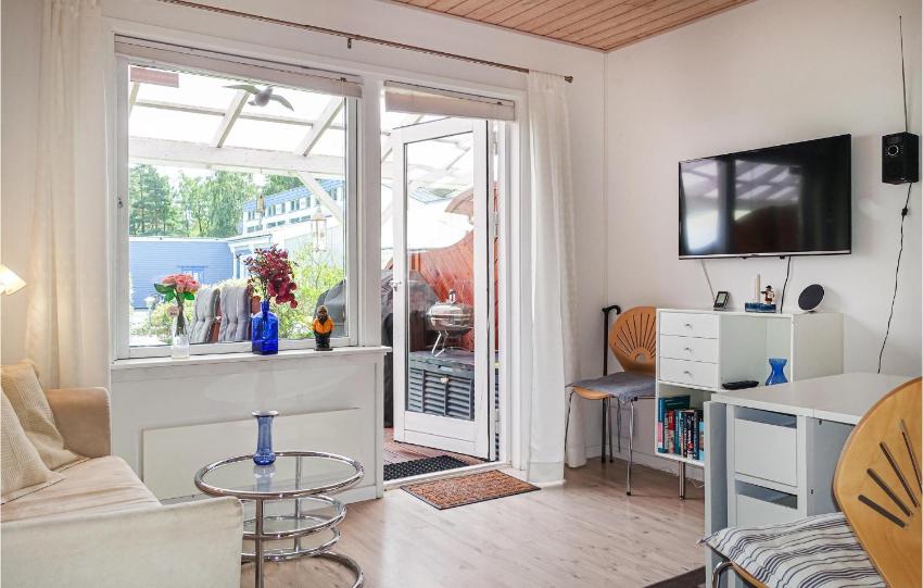 Amazing apartment in Nex with Sauna, 1 Bedrooms and Indoor swimming pool