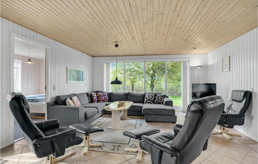 Holiday home Illeris XI