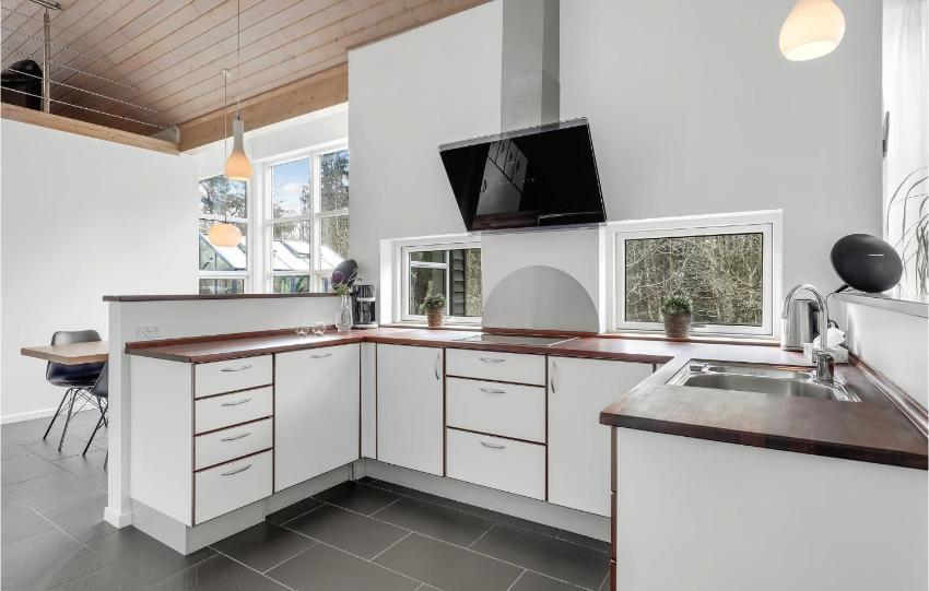 Stunning home in Nex with 3 Bedrooms and WiFi