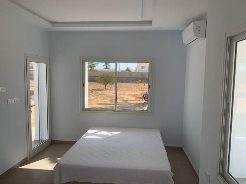 Villa style Romain pied dans l'eau a Kerkennah