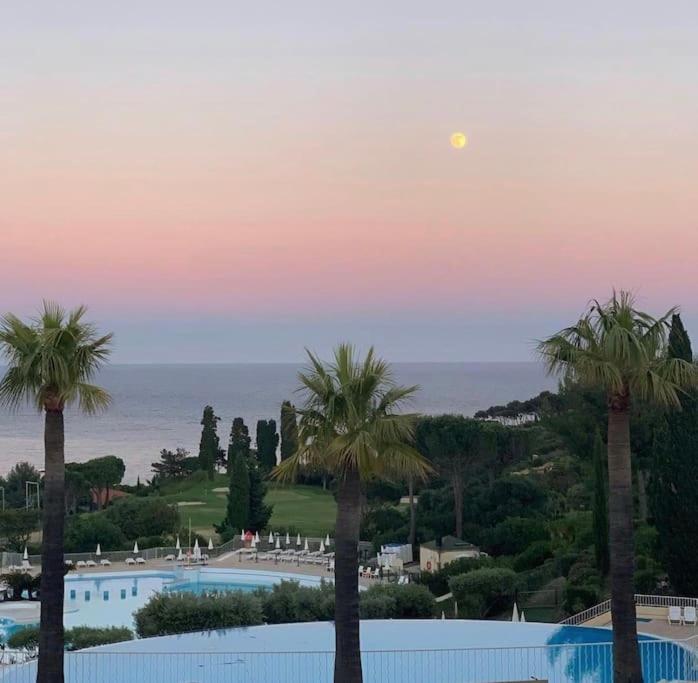 CAP ESTEREL Saint Raphael COCON VAROIS VUE MER