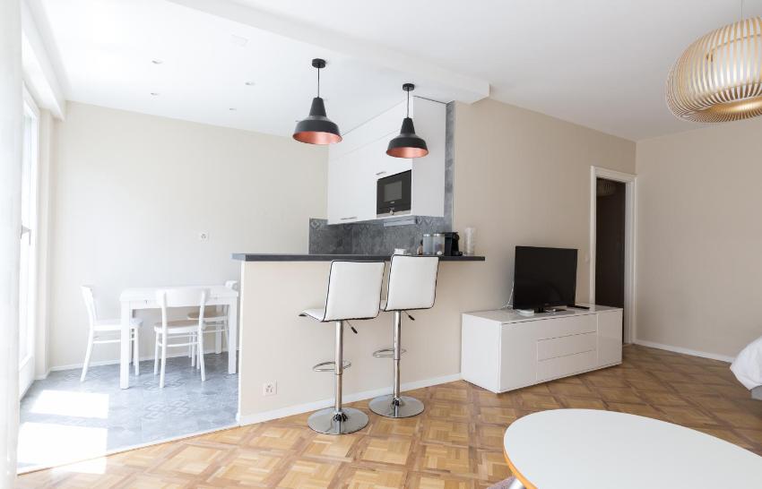 Cosy Studio Central Geneva with Parking