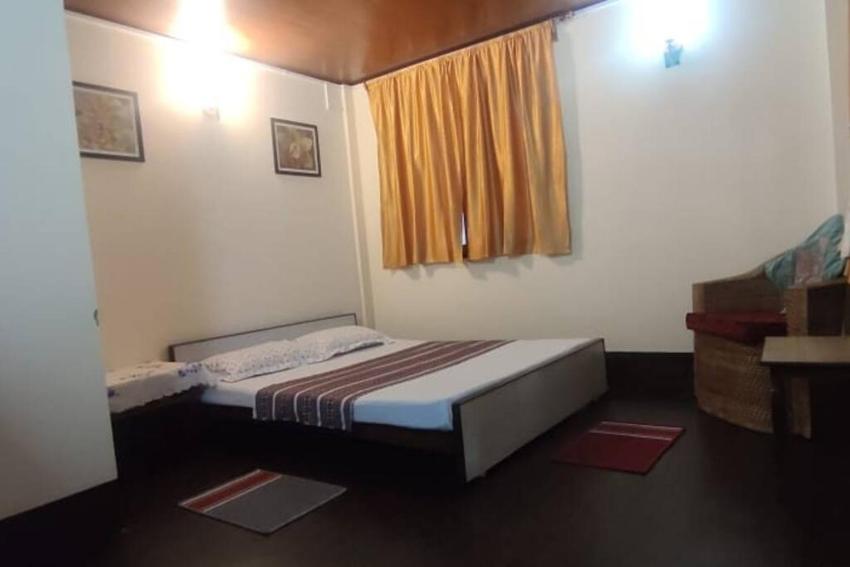 Dalimkot Homestay, 5 private rooms.