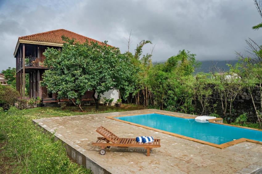 SaffronStays Boulevard LogHouse - a wooden chalet amidst nature