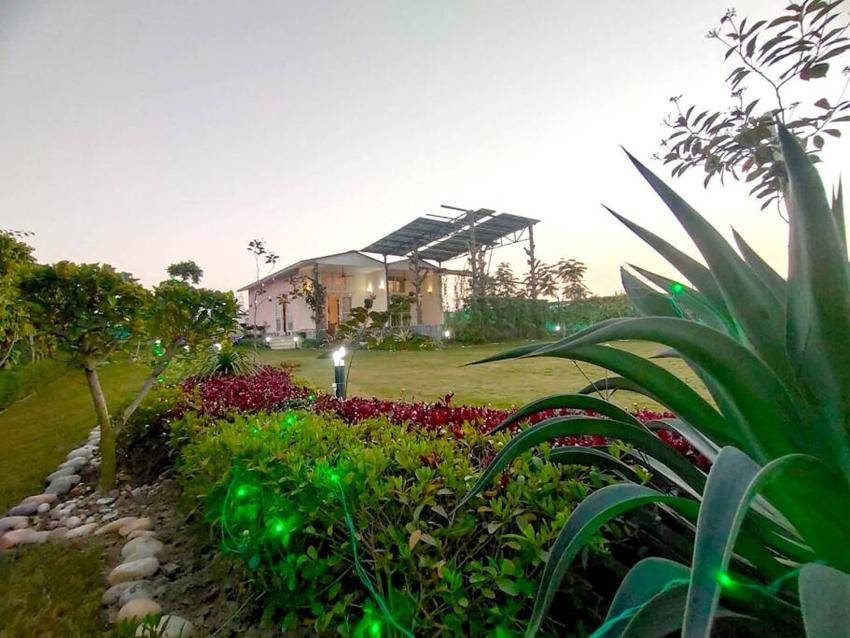 Shaw Estate-Farm House for a Small Parties-JP Farm