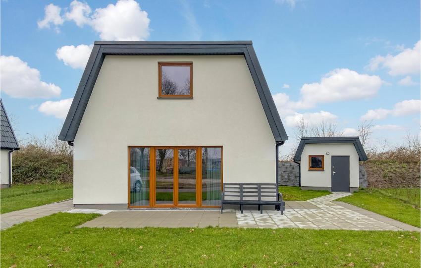 Nice home in Den Oever with WiFi and 3 Bedrooms