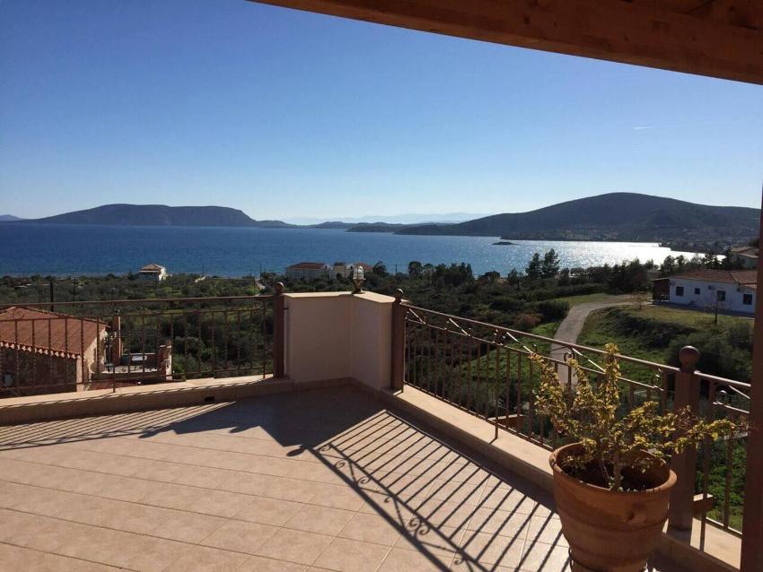 Immaculate 3-Bed House in Ermioni