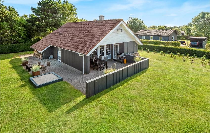 Nice home in Hemmet with Sauna, 3 Bedrooms and WiFi