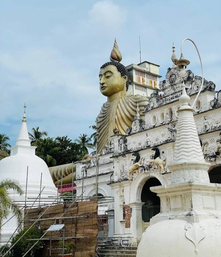 Tharurashmi Sea Pond Villa Hiriketiya & Blue beach island