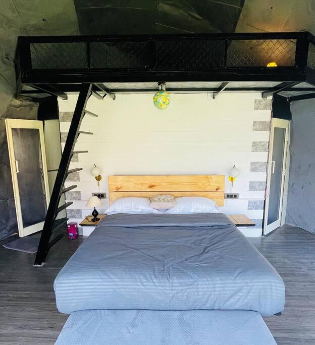 Gadeni Stays - Glamping Dome at Naukuchiatal