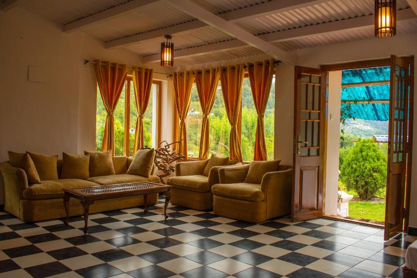 # Hangover-Hostel- ooty